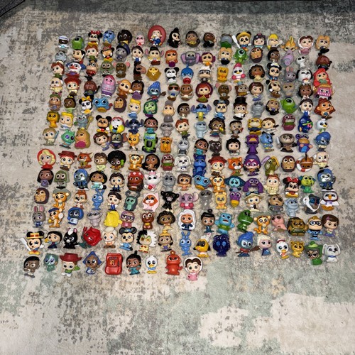 Disney doorable bulk - bulk;, lot